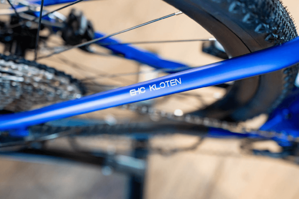 Velolounge und der EHC Kloten starten eine neue Partnerschaft...